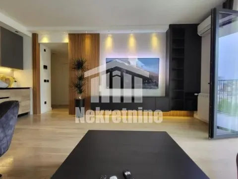 Izdavanje, trosoban stan, 88m², Savski Venac, Beograd - image 4
