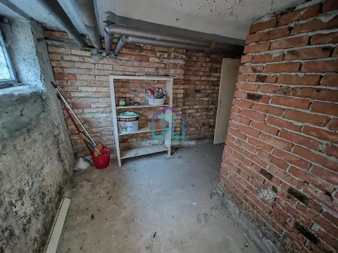 Prodaja, trosoban stan, 74m², Stari grad, Novi Sad - image 21