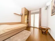 Rent, three bedroom apartment, 95m², Ljubović, Podgorica - image 9