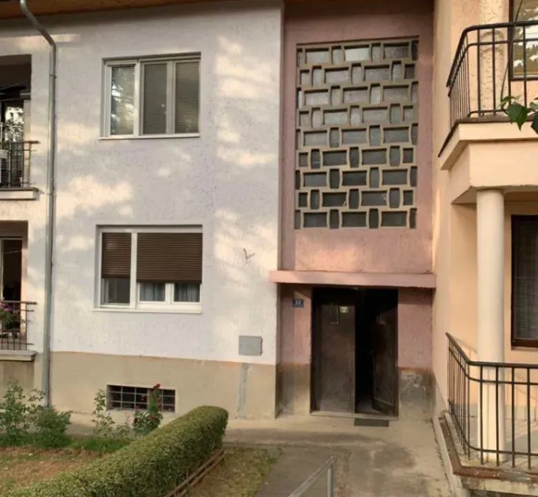 Prodaja, dvosoban stan, 48m², Veliki Crljeni, Lazarevac