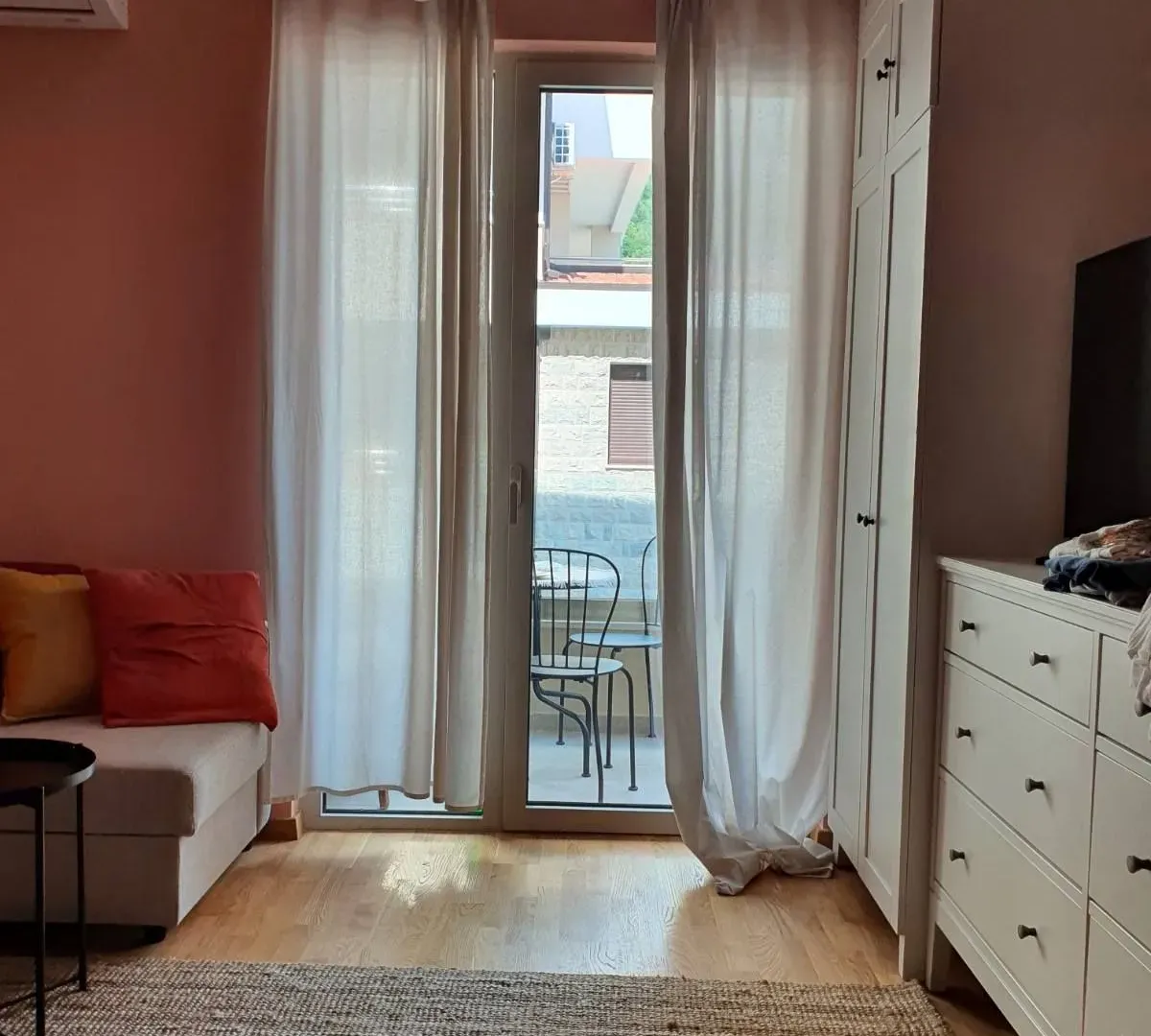 Rent, one bedroom apartment, 29m², Bečići, Budva