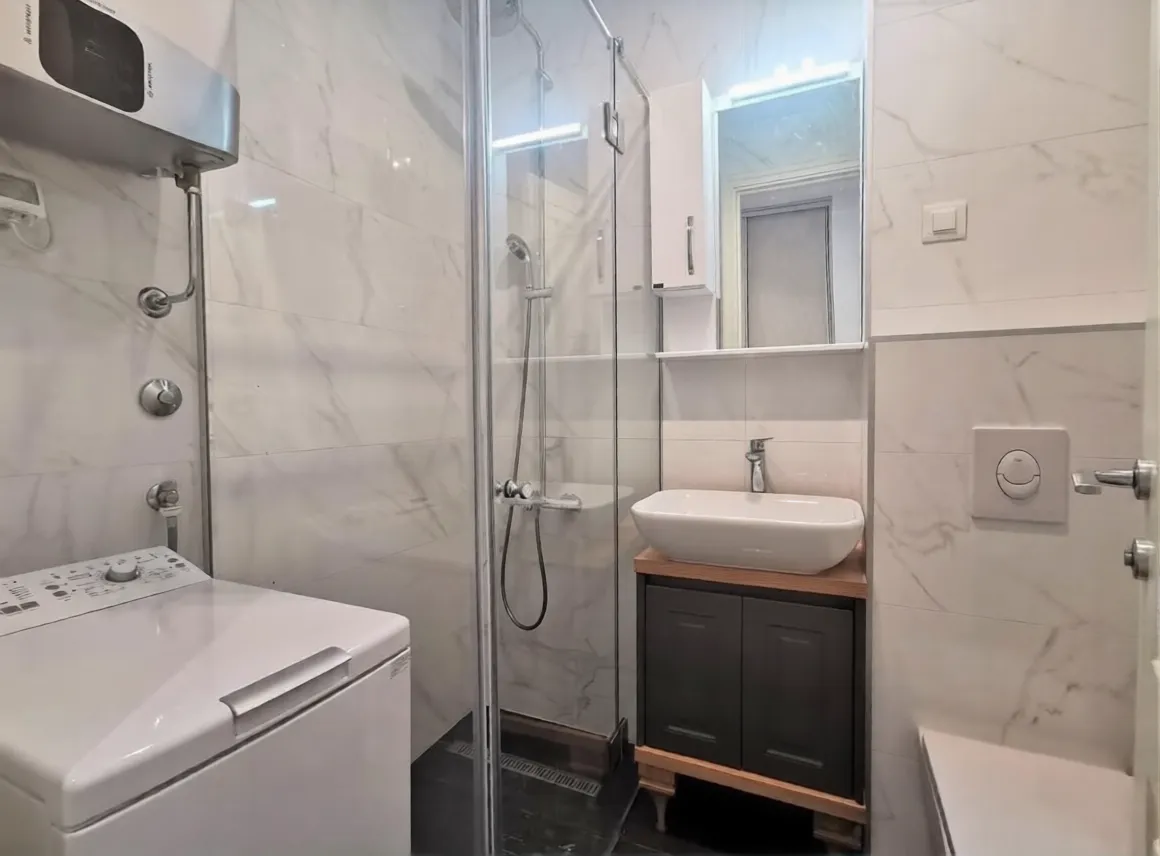 Prodaja, jednosoban stan, 45m², Blok 9, Podgorica