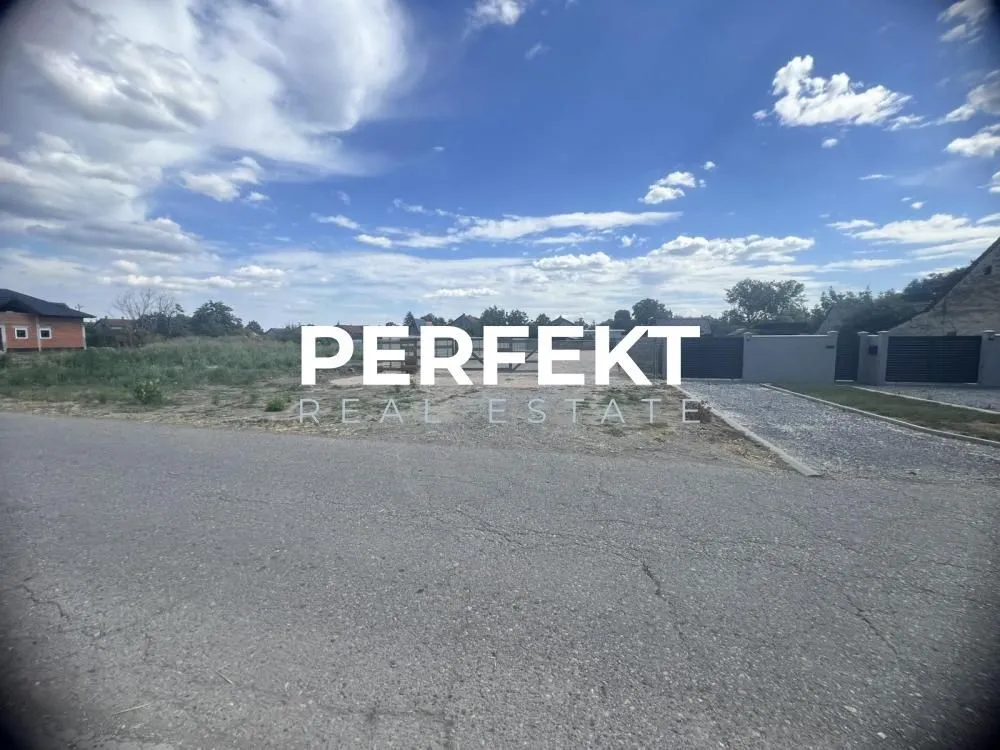 Izdavanje, plac, 848m², Pančevo, Srbija