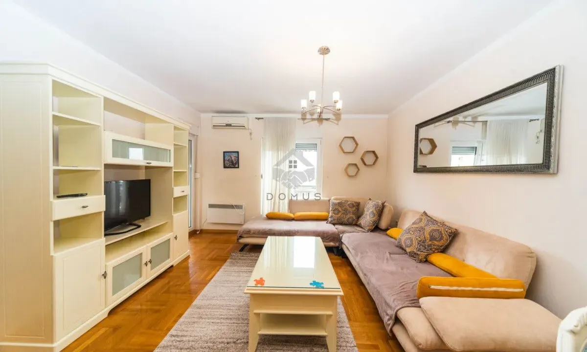 Rent, two bedroom apartment, 68m², Pobrežje, Podgorica