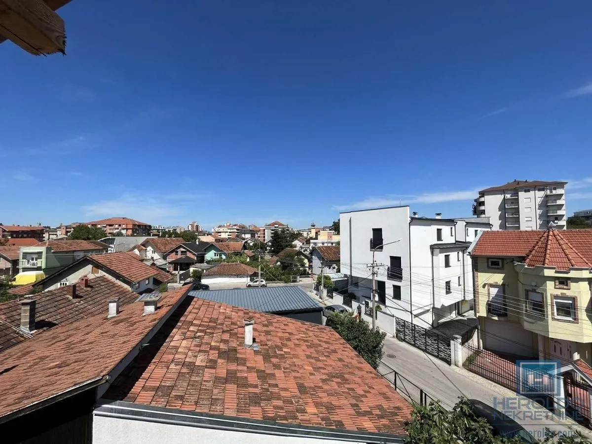 Prodaja, kuća, 400m², Centar, Jagodina