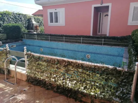 Izdavanje, kuća, 350m², Donja Gorica, Podgorica - image 9