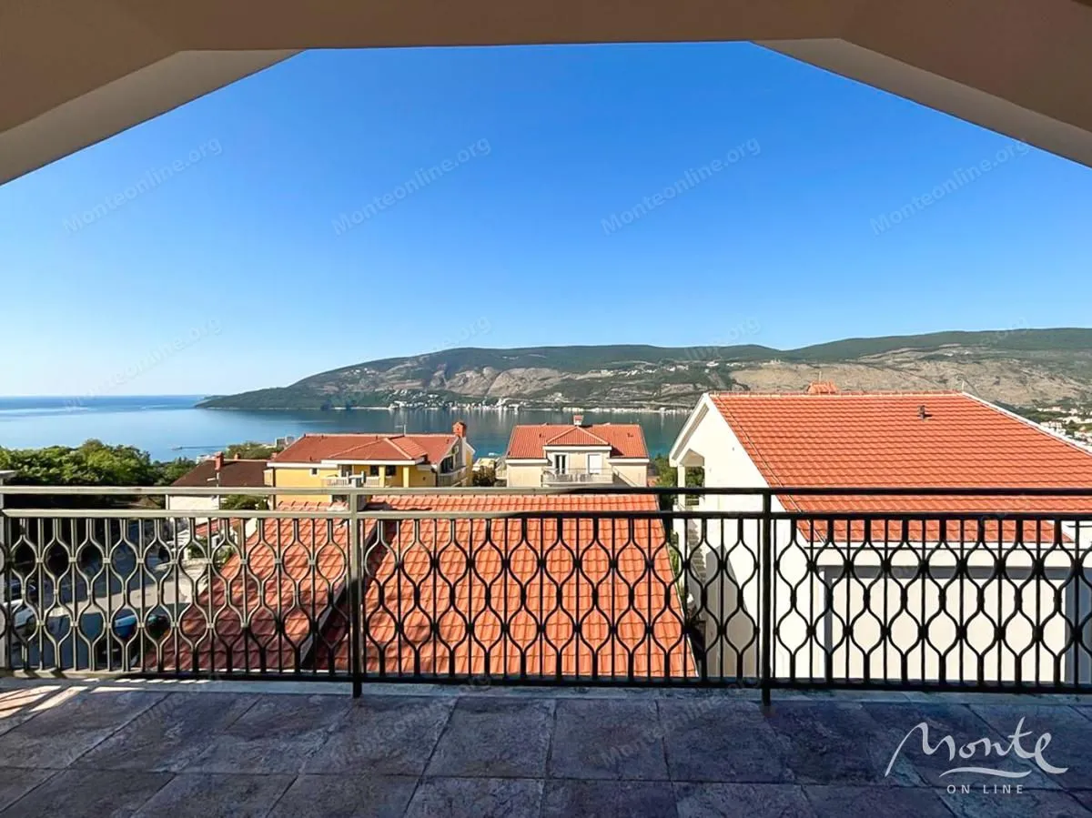 Sale, house, 252m², Topla, Herceg Novi