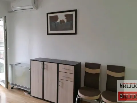 Izdavanje, garsonjera, 27m², Salajka, Novi Sad Sve Podlokacije - image 4