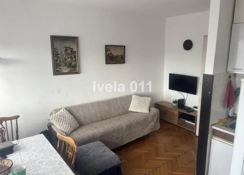 Prodaja, jednosoban stan, 44m², Vračar Hram, Vračar Sve Podlokacije