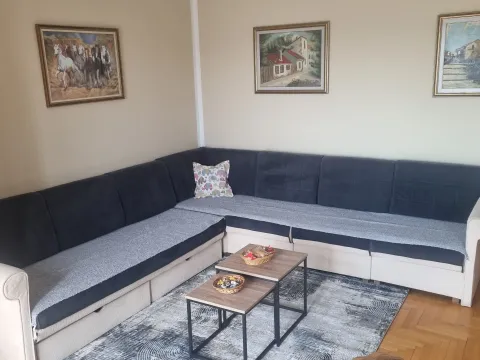 Rent, studio apartment, 40m², Blok 6, Podgorica - image 5