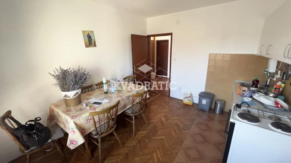 Prodaja, kuća, 209m², Arnajevo, Barajevo