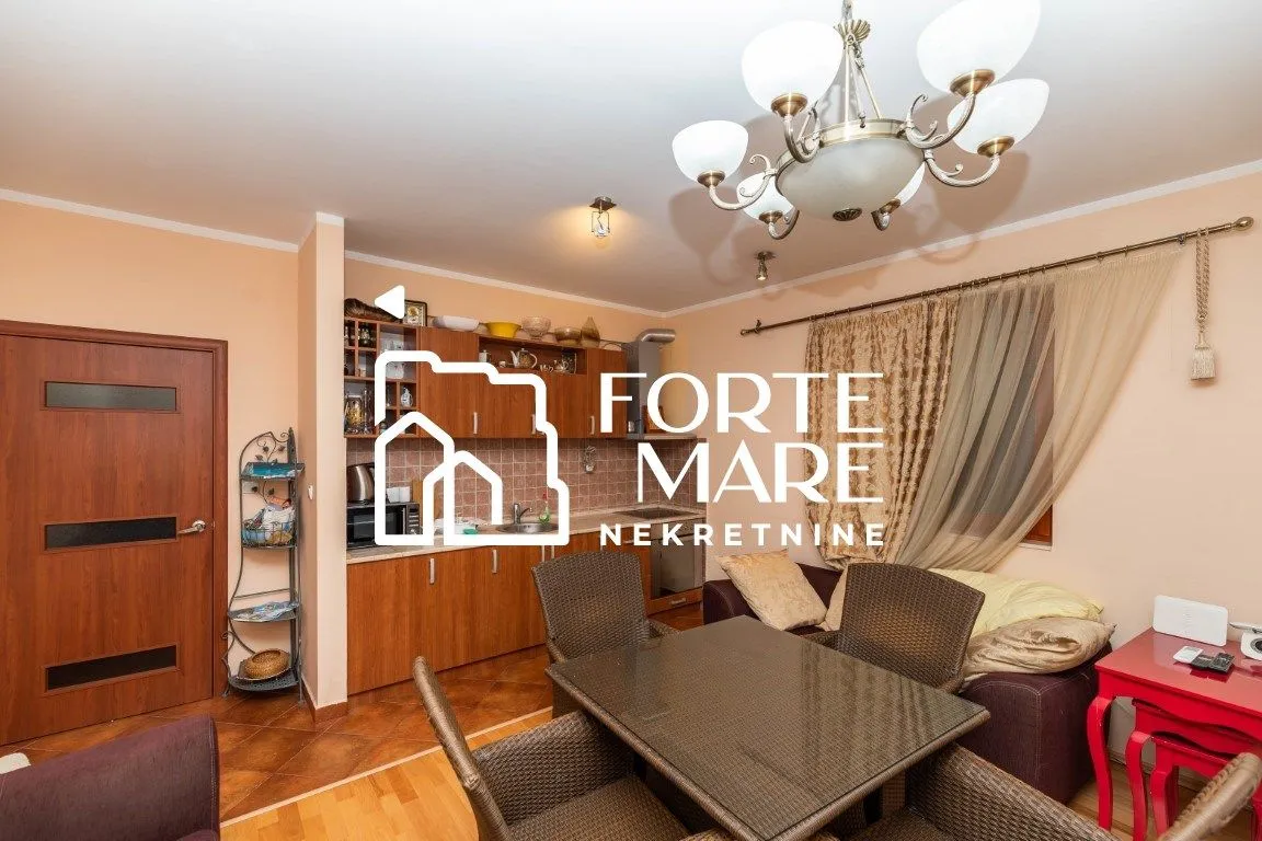 Prodaja, jednosoban stan, 63m², Baošići, Herceg Novi