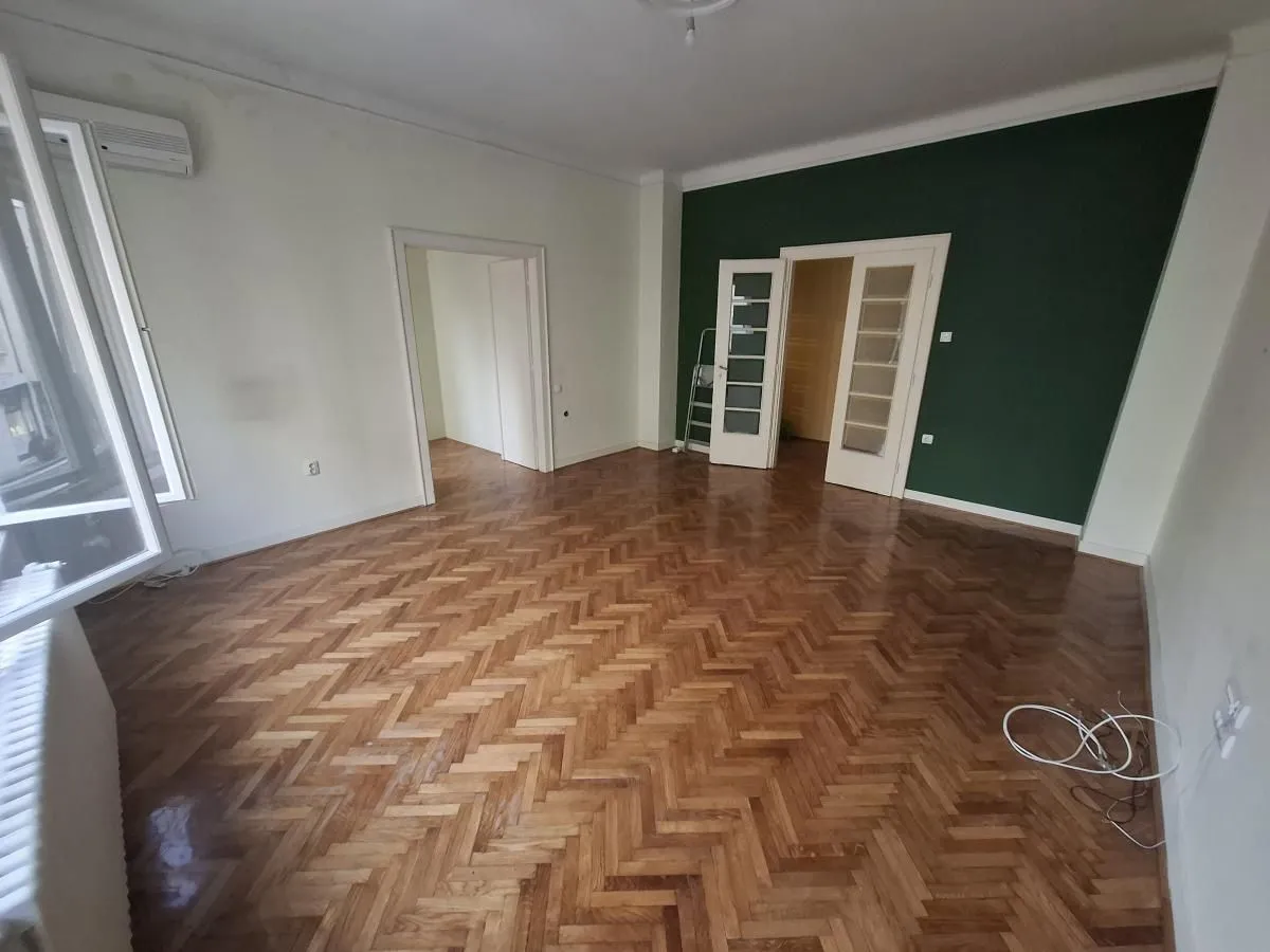 Izdavanje, trosoban stan, 122m², Centar, Novi Sad