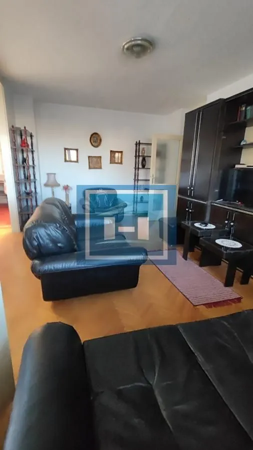 Prodaja, dvosoban stan, 75m², Strelište, Jagodina