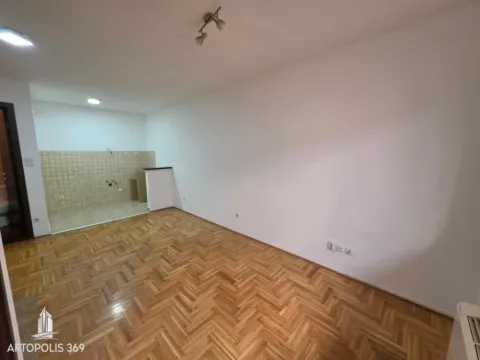 Prodaja, jednosoban stan, 30m², Zemun Sve Podlokacije, Beograd - image 6