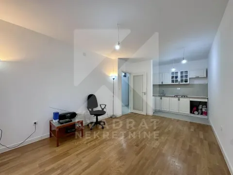 Rent, one bedroom apartment, 42m², Stari Aerodrom, Podgorica - image 4