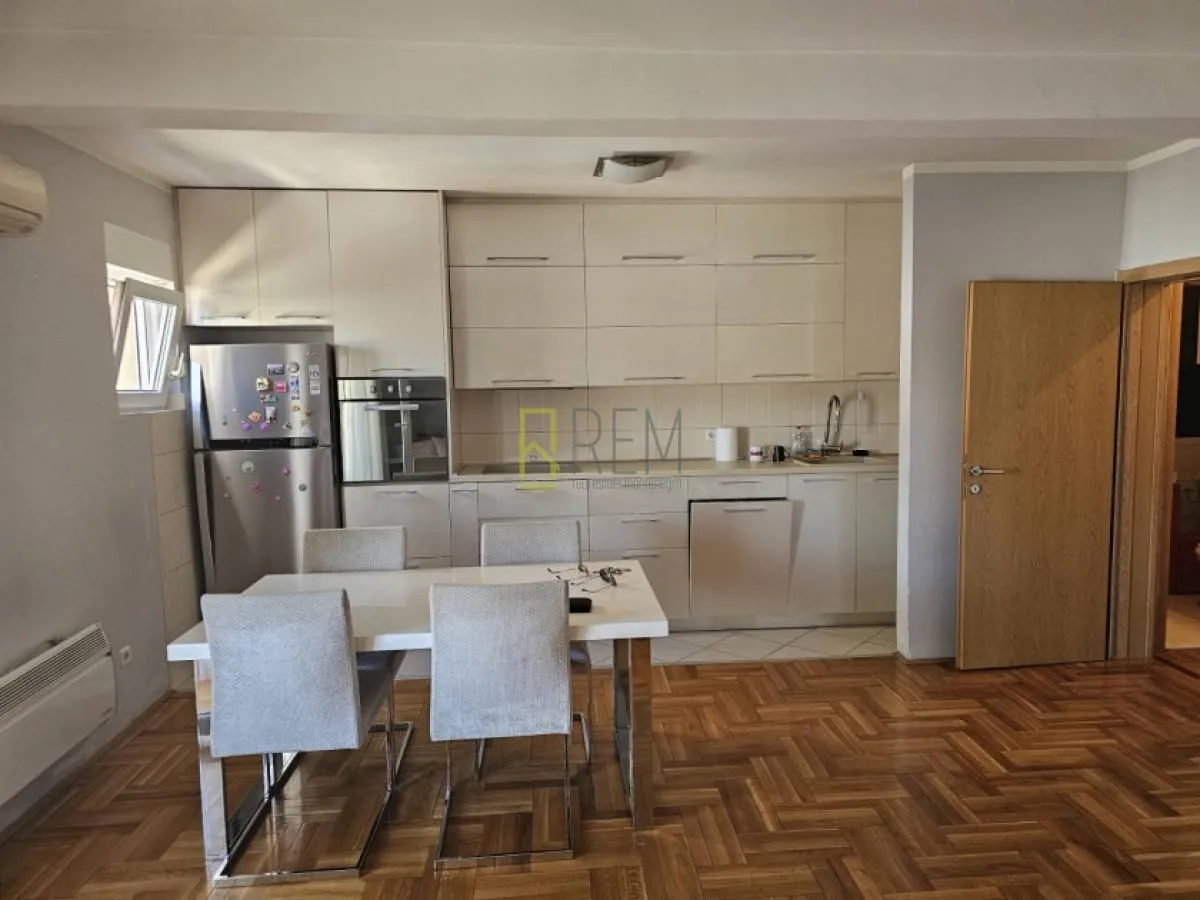 Prodaja, dvosoban stan, 80m², Zagorič, Podgorica