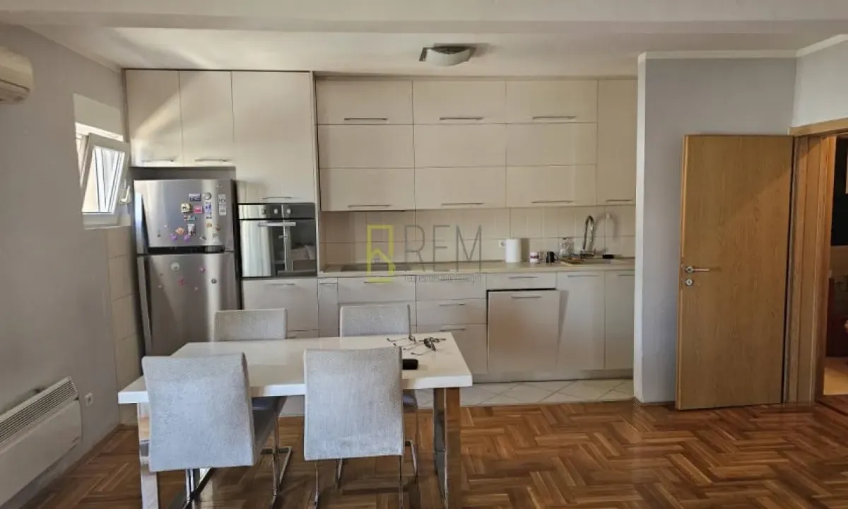 Prodaja, dvosoban stan, 80m², Zagorič, Podgorica
