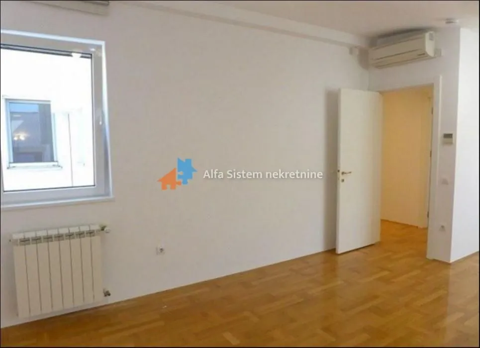 Rent, three bedroom apartment, 170m², Vračar Sve Podlokacije, Beograd
