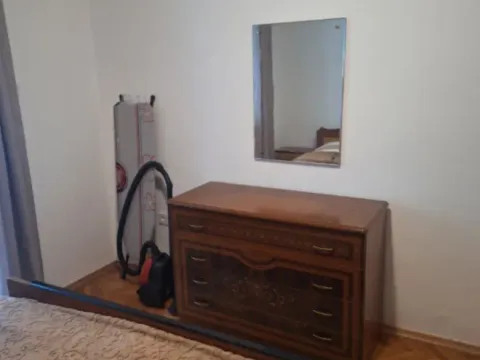 Izdavanje, jednosoban stan, 38m², Centar, Podgorica - image 6