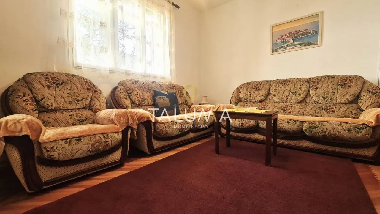 Izdavanje, dvosoban stan, 60m², Tološi, Podgorica