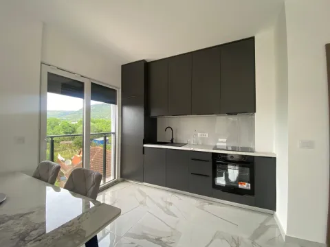 Izdavanje, dvosoban stan, 65m², Radanovići, Kotor - image 12