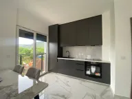 Izdavanje, dvosoban stan, 65m², Radanovići, Kotor - image 12