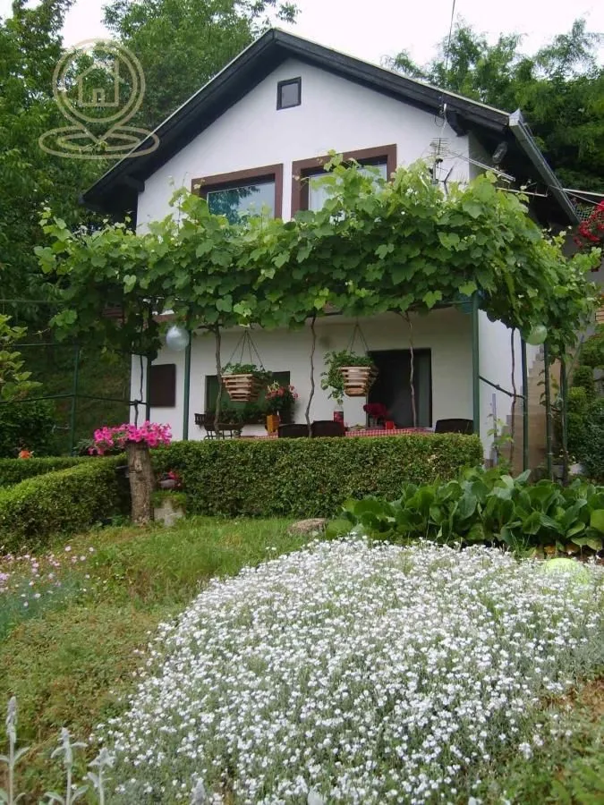 Prodaja, kuća, 64m², Sremska Kamenica, Petrovaradin