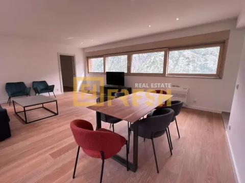 Prodaja, trosoban stan, 198m², Kotor, Crna Gora - image 2