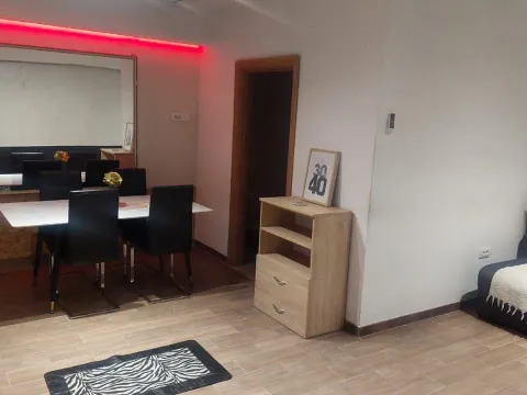 Izdavanje, jednosoban stan, 60m², City Kvart, Podgorica - image 12