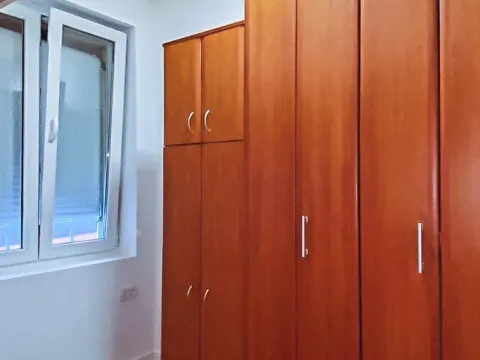 Izdavanje, jednosoban stan, 50m², Centar, Podgorica - image 5