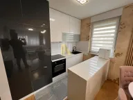 Izdavanje, trosoban stan, 67m², Bulevar Oslobodjenja, Novi Sad Sve Podlokacije - image 5