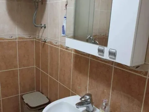 Izdavanje, garsonjera, 25m², Sajmište, Novi Sad - image 9