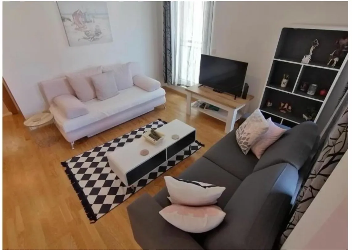 Rent, two bedroom apartment, 52m², Bečići, Budva