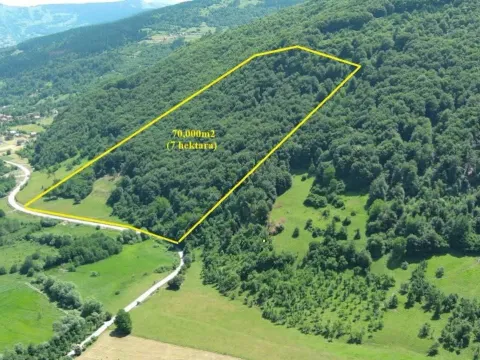 Zemljište in Gusinje