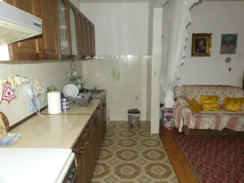 Prodaja, kuća, 450m², Majur, Jagodina - image 2