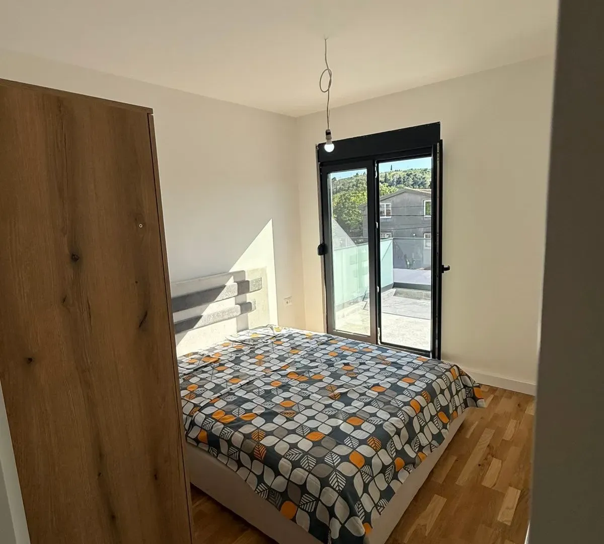 Izdavanje, jednosoban stan, 45m², Zagorič, Podgorica