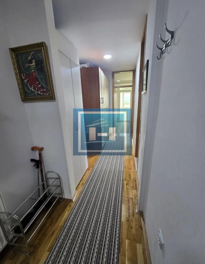 Prodaja, dvosoban stan, 64m², Ledena Stena, Vranje