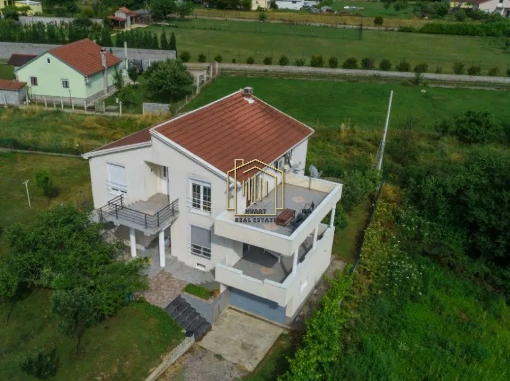 Prodaja, kuća, 345m², Spuž, Danilovgrad