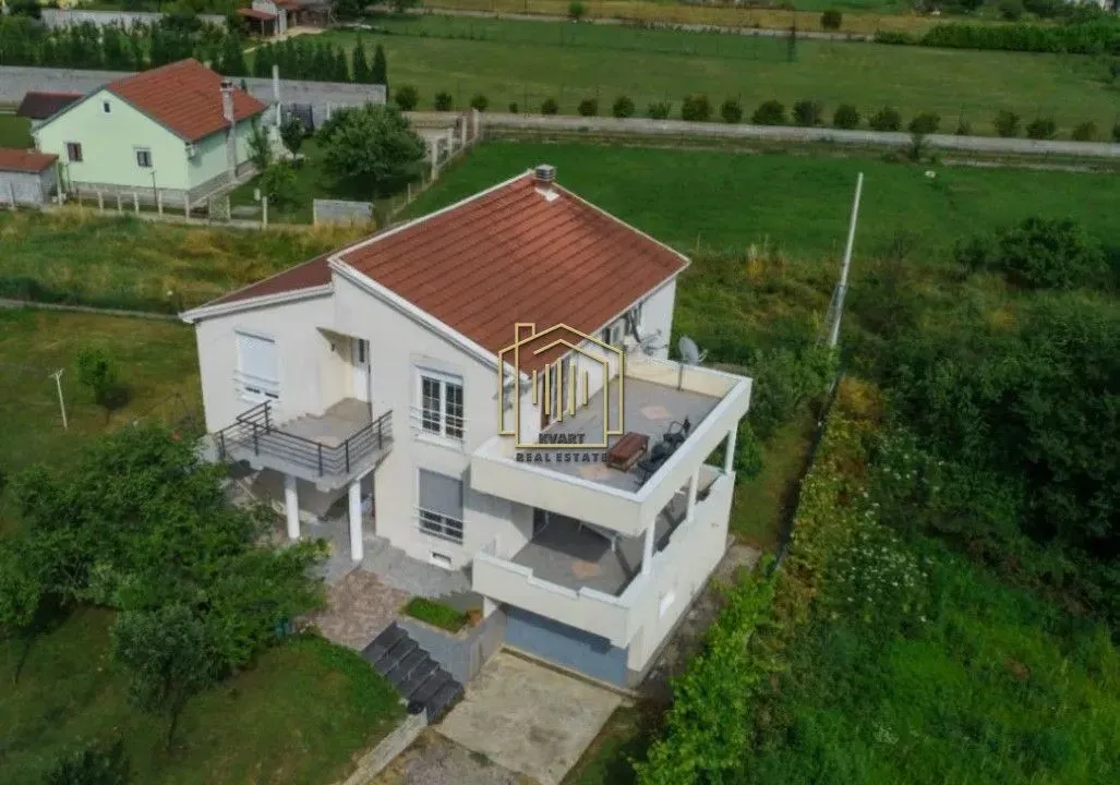Prodaja, kuća, 345m², Spuž, Danilovgrad
