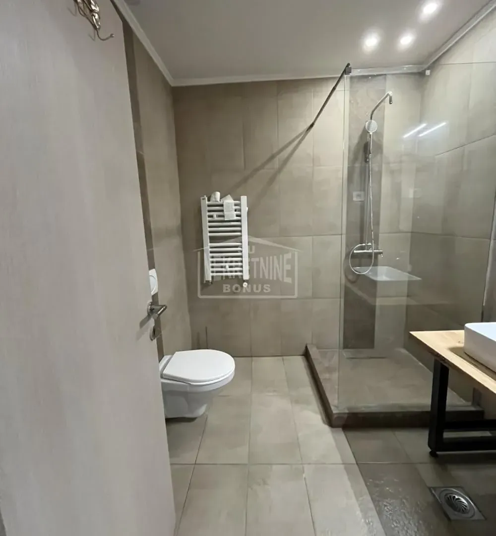 Prodaja, stan, 195m², Prozivka, Subotica