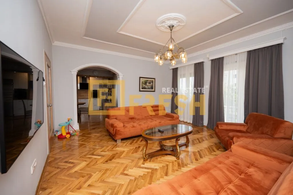 Rent, house, 80m², Centar, Podgorica