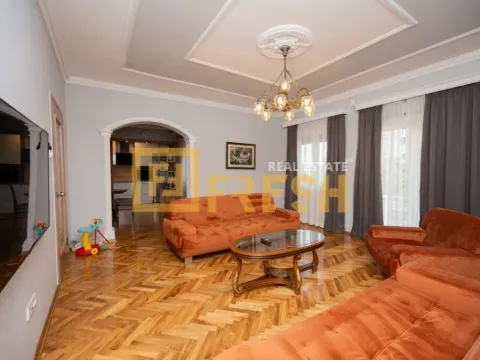 Izdavanje, kuća, 80m², Centar, Podgorica - image 4