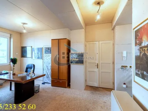 Sale, two bedroom apartment, 72m², Kalenić Pijaca, Vračar Sve Podlokacije - image 16