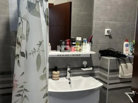 Izdavanje, trosoban stan, 115m², Jajinci, Voždovac Sve Podlokacije - image 11