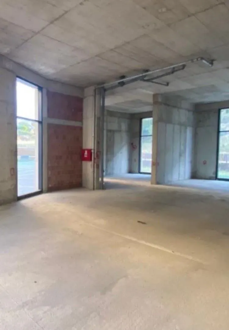 Rent, office space, 126m², Ljubović, Podgorica