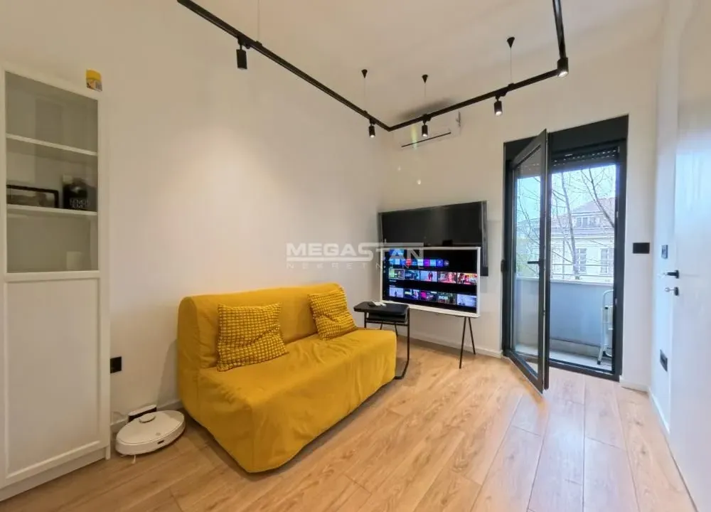 Rent, one bedroom apartment, 30m², Stari Grad, Beograd