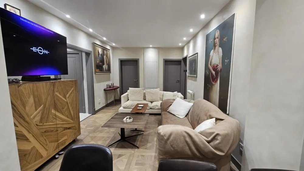 Rent, three bedroom apartment, 109m², Kalenić Pijaca, Vračar Sve Podlokacije