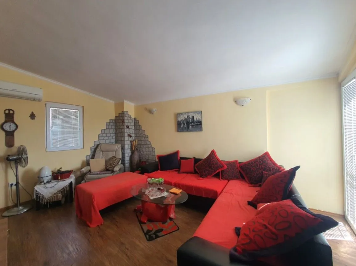 Sale, two bedroom apartment, 100m², Sutomore, Bar