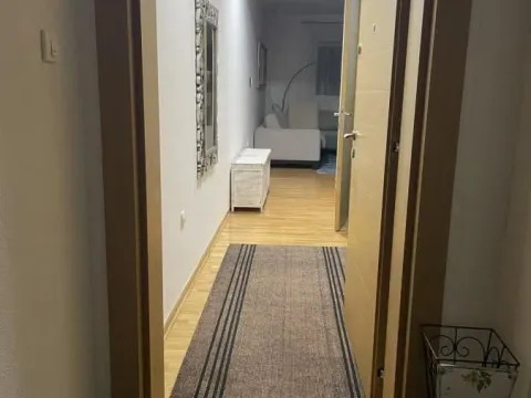 Izdavanje, stan, 100m², Centar, Novi Sad - image 4